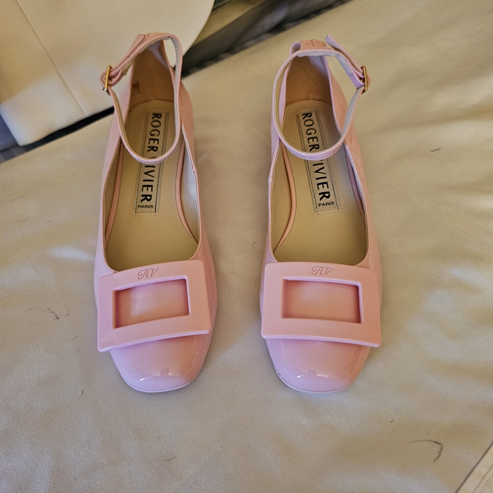 Roger Vivier Baby Pink Patent Leather Buckle Slingback Heels